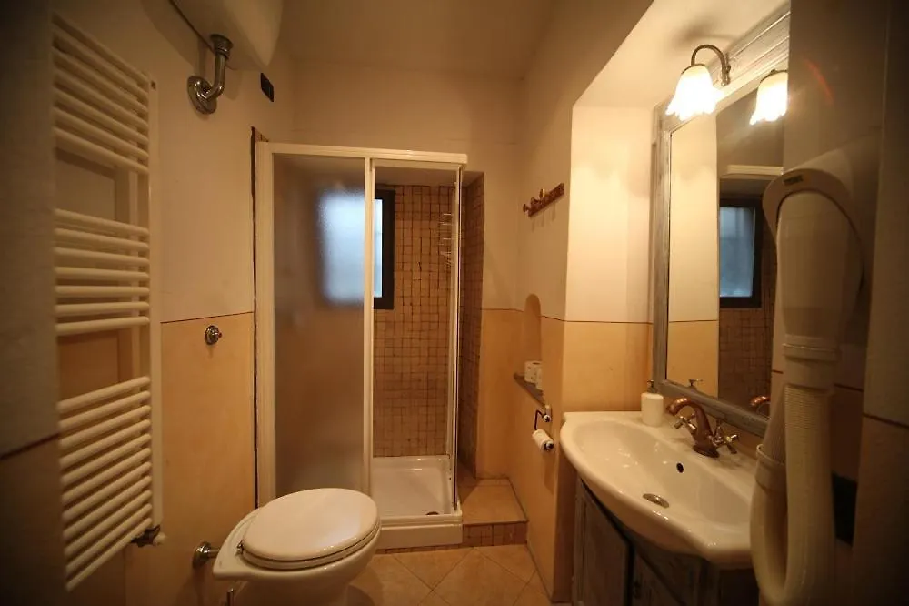Palazzo Pergola Apartment Florence