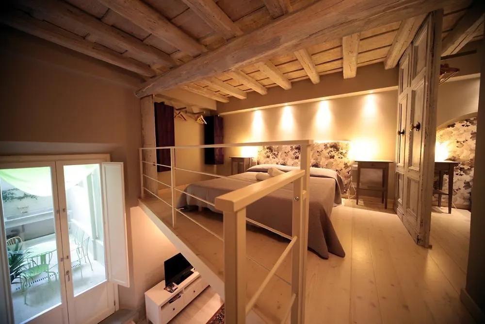 Palazzo Pergola Apartment Florence